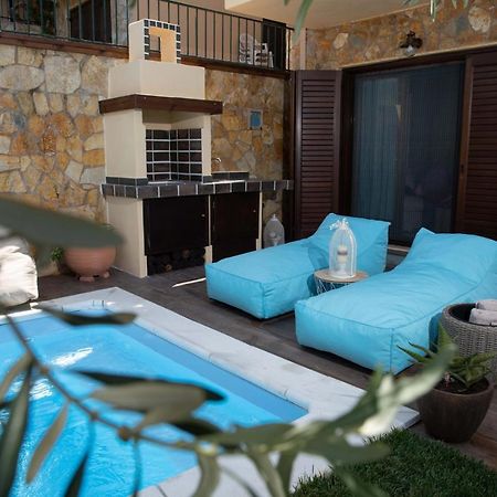 Dandy Villas Nea Roda - Melodic Waves - Private - Pool - Parking - Cellar 外观 照片